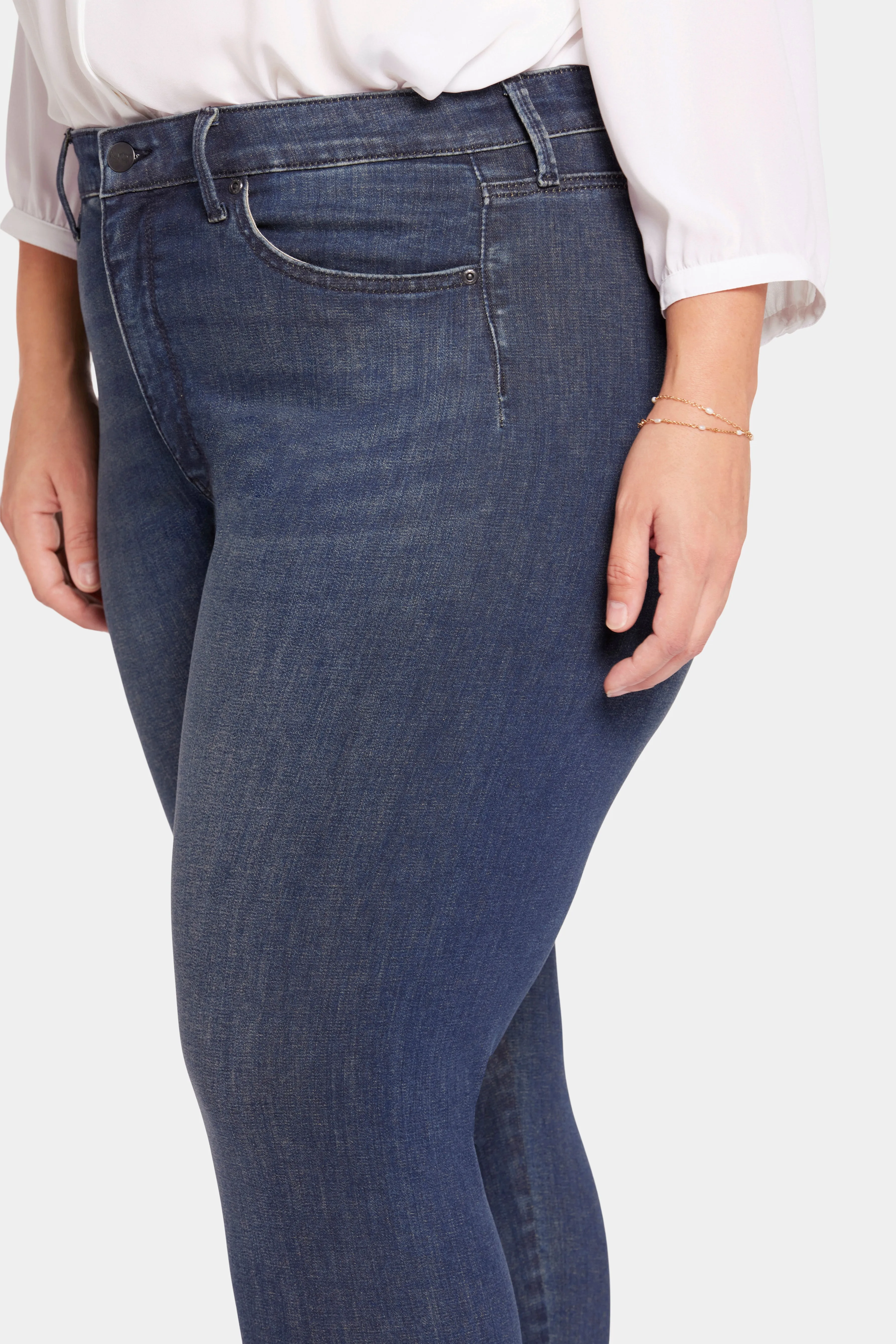 Le Silhouette Ami Skinny Jeans In Petite Plus Size - Precious