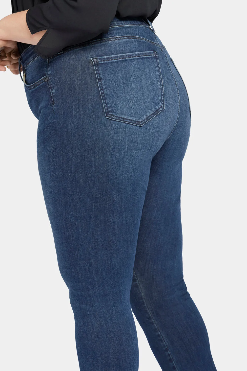 Le Silhouette Slim Bootcut Jeans In Plus Size - Precious