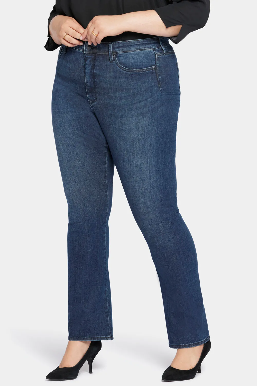 Le Silhouette Slim Bootcut Jeans In Plus Size - Precious