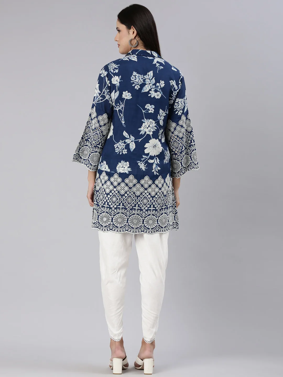 Neeru's Blue Regular Straight Printed Kurta And Trousers