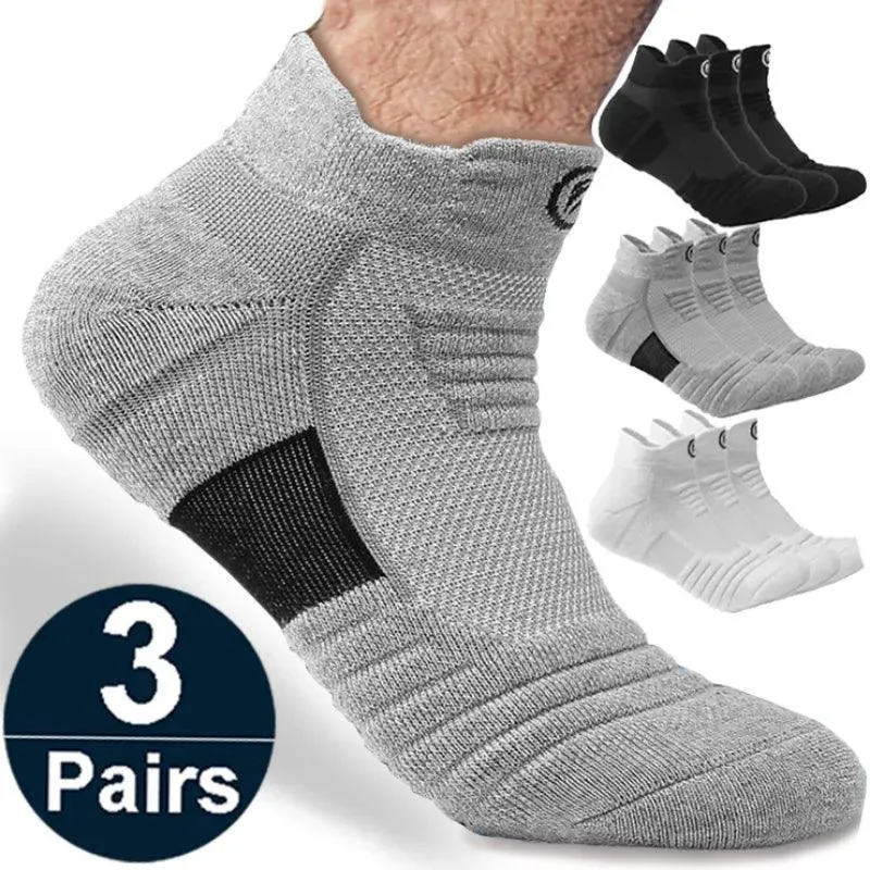 Stay Sure-Footed in Sports with Anti-Slip Cotton Socks