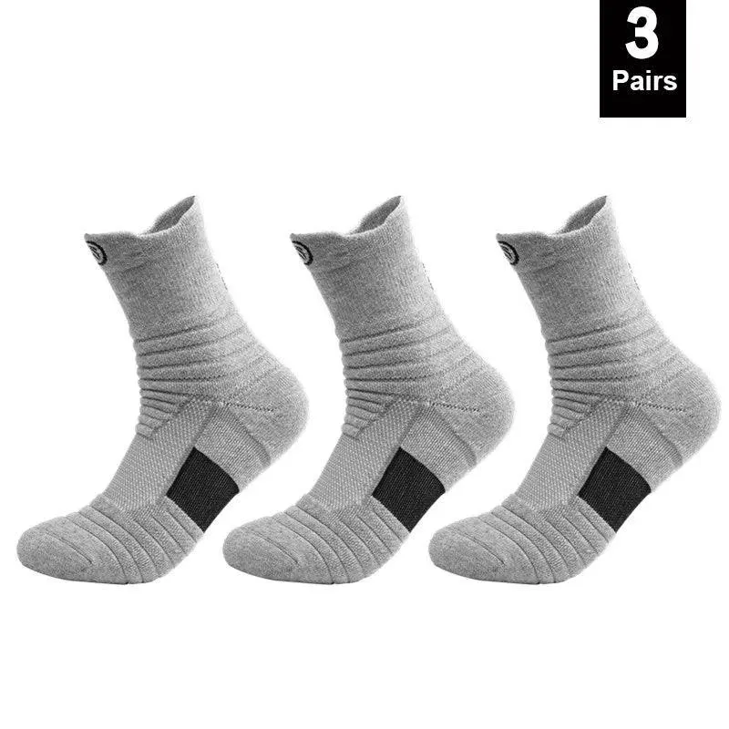 Stay Sure-Footed in Sports with Anti-Slip Cotton Socks